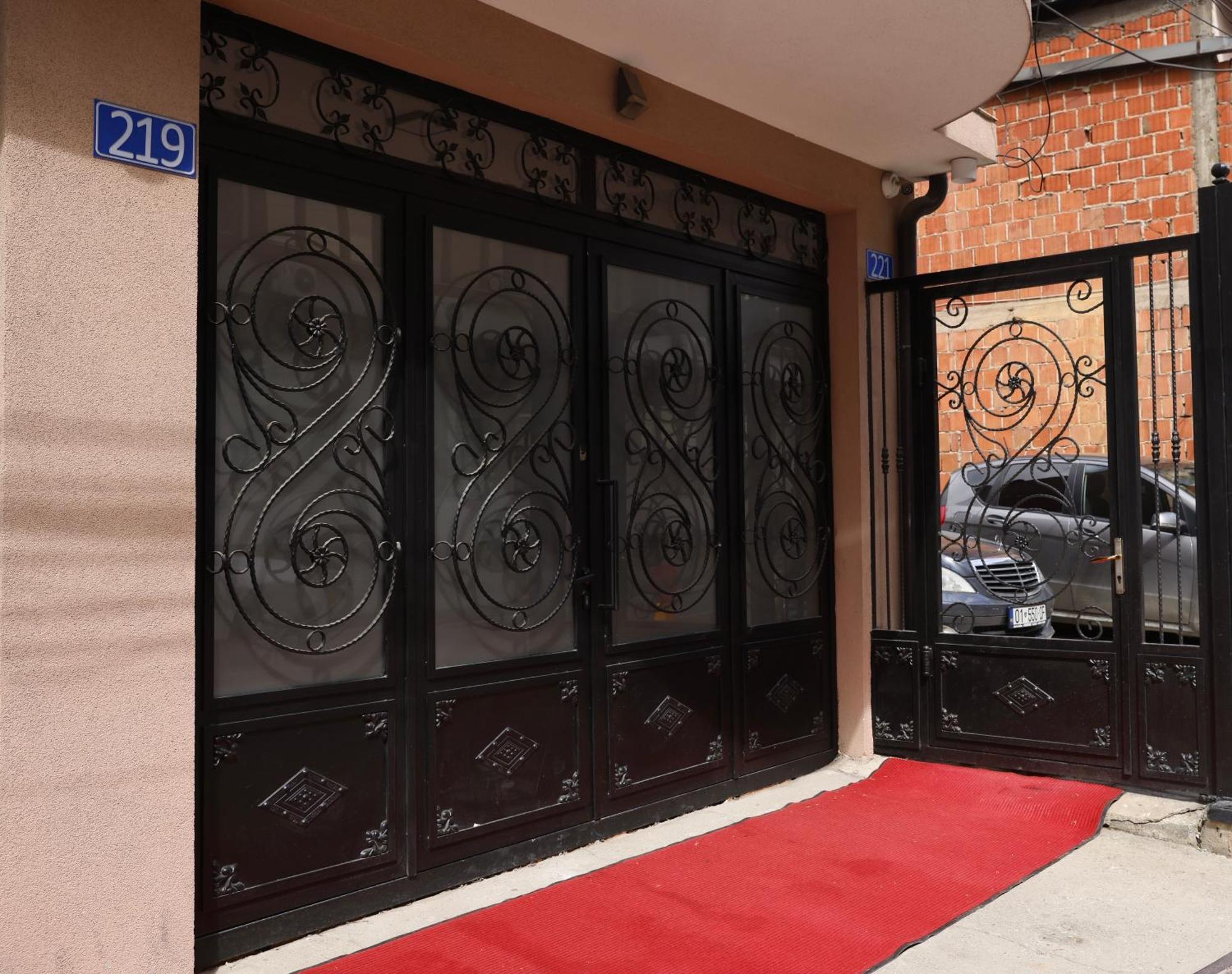 פרישטינה Oldtown Prishtina Apartments מראה חיצוני תמונה